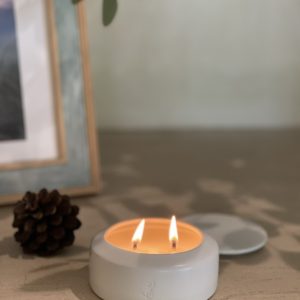White Wood Green Aromatic Beeswax Candle (Mini)