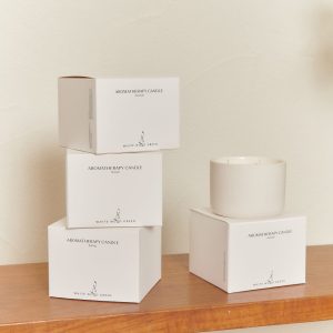 White Wood Green Therapeutic Aromatherapy Candle
